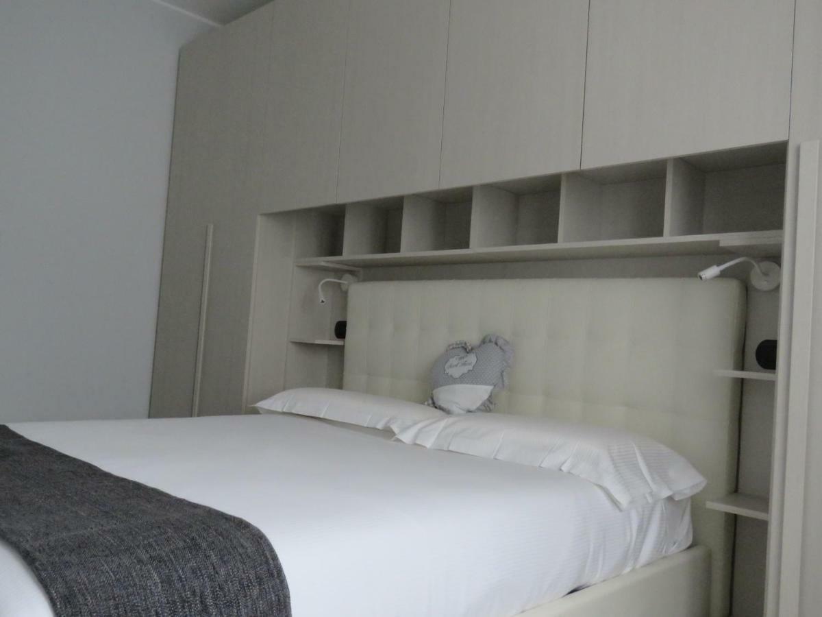 Lake Como Apartments Holiday home *
