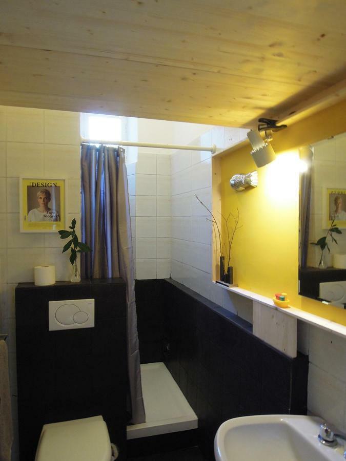 Charming House With Private Dock On *