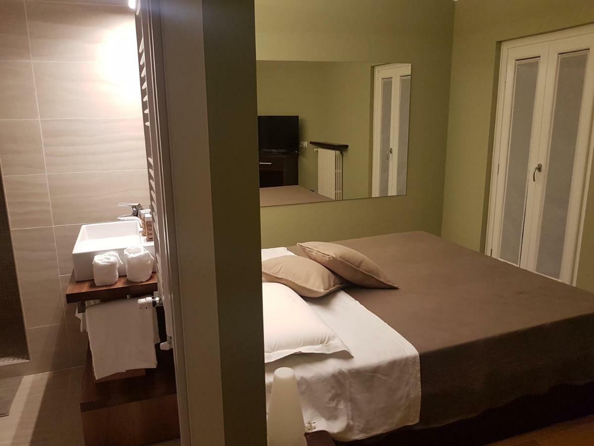Guest house Foresteria Lombarda La *