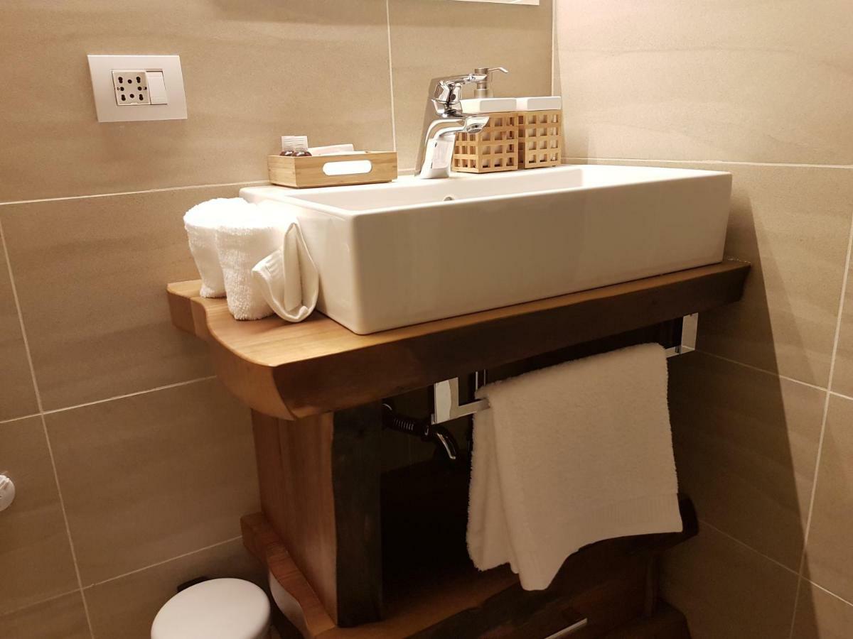 Foresteria Lombarda La Guest house *