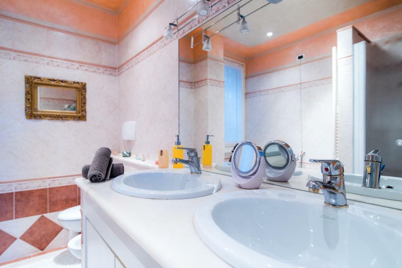 Lo Specchio Sul - The House Of Travelers Como