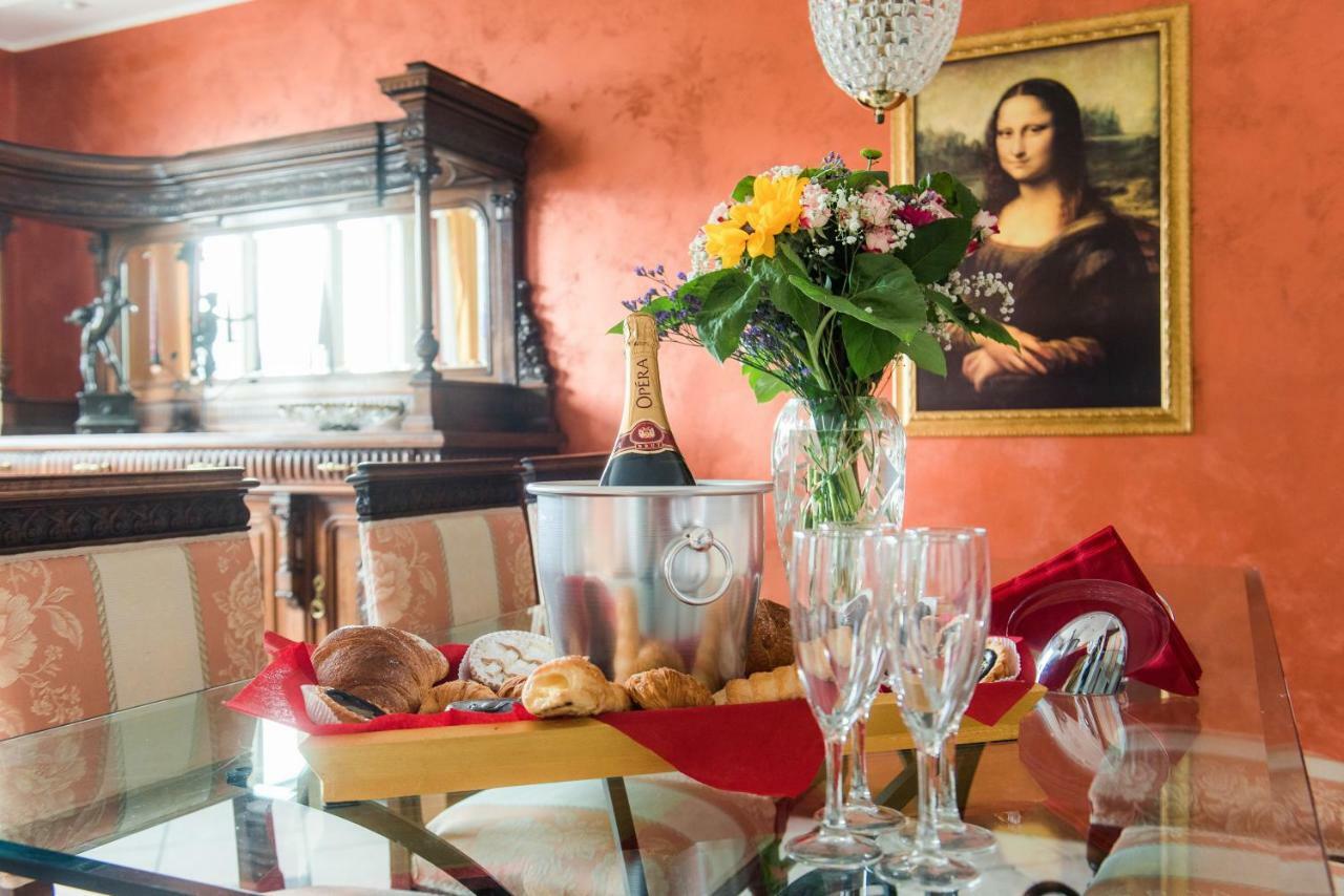 Lo Specchio Sul - The House Of Travelers Apartment