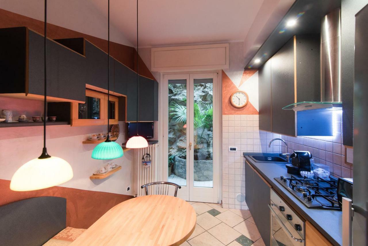 Lo Specchio Sul - The House Of Travelers Apartment