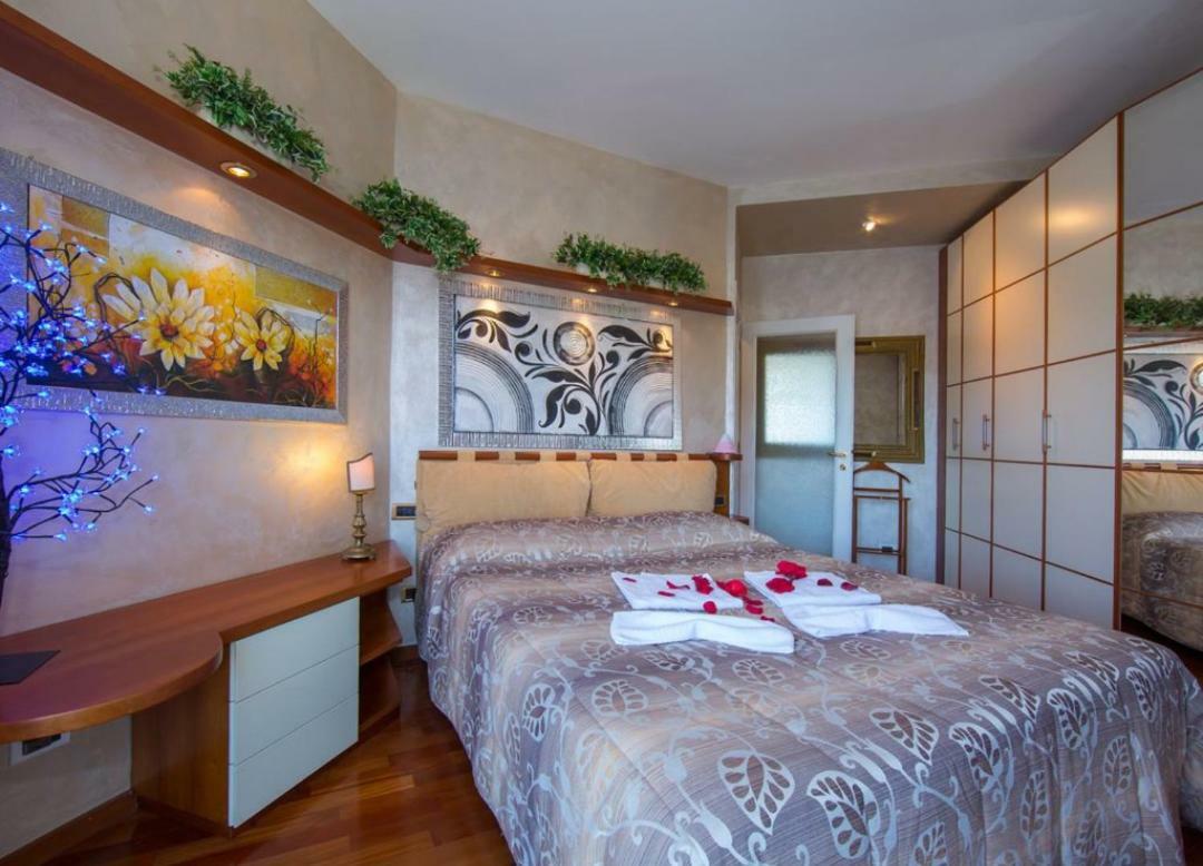 Apartment Lo Specchio Sul - The House Of Travelers