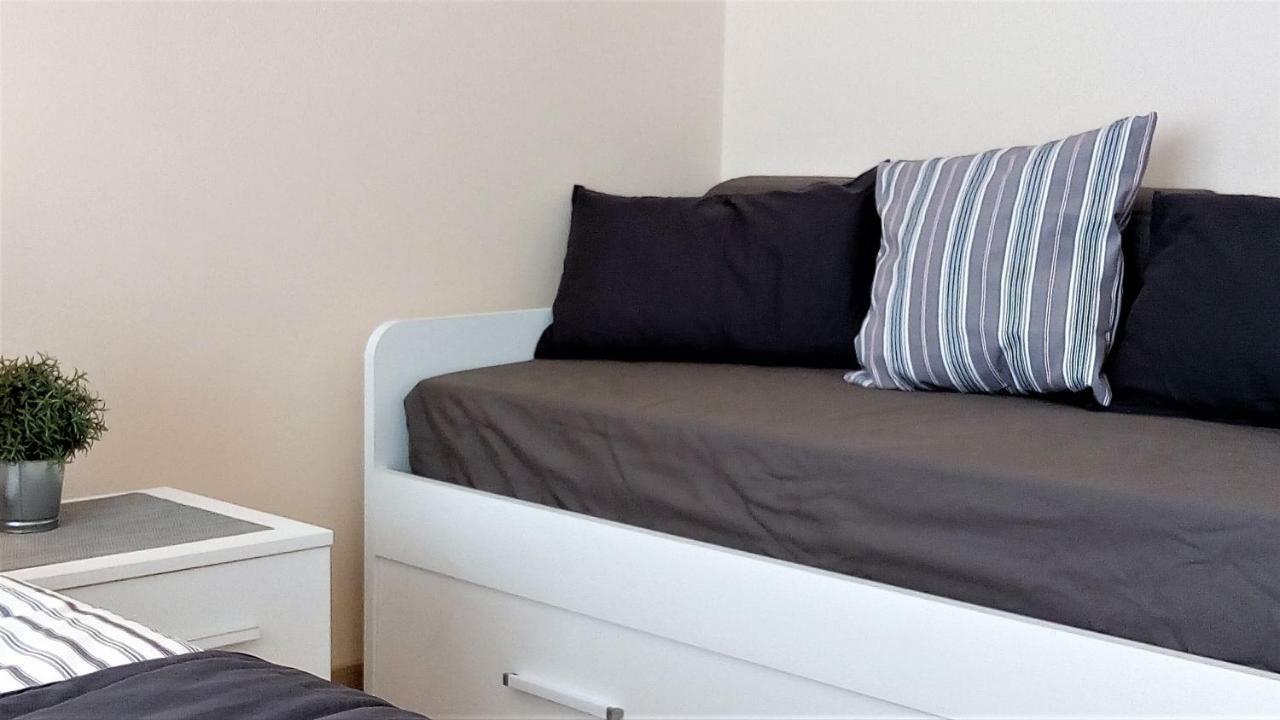 Lovely, Charming And Quiet In The Centre Air Conditioned And Free Private Garage Appartamento Côme