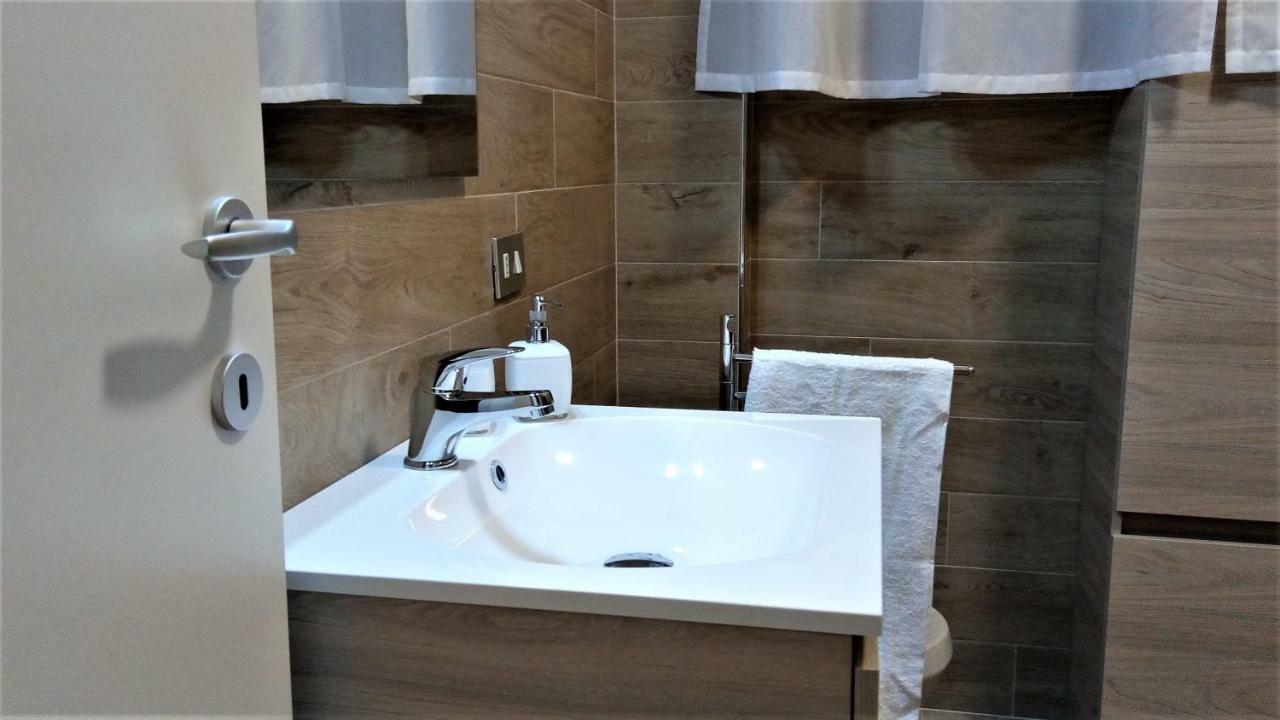 Lovely, Charming And Quiet In The Centre Air Conditioned And Free Private Garage