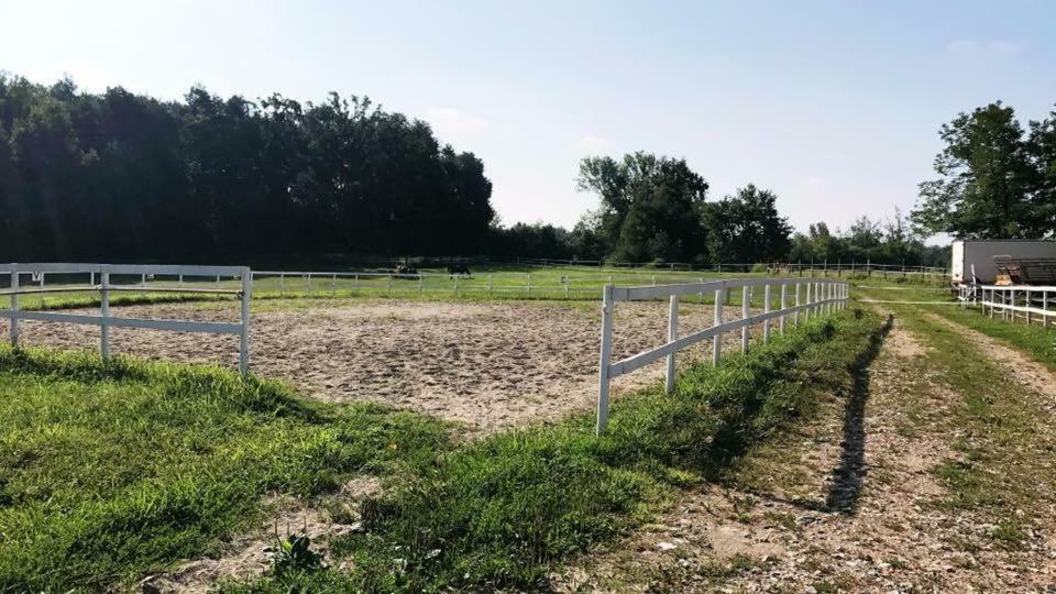 Bauernhof La Fornace Centro Ippico Como