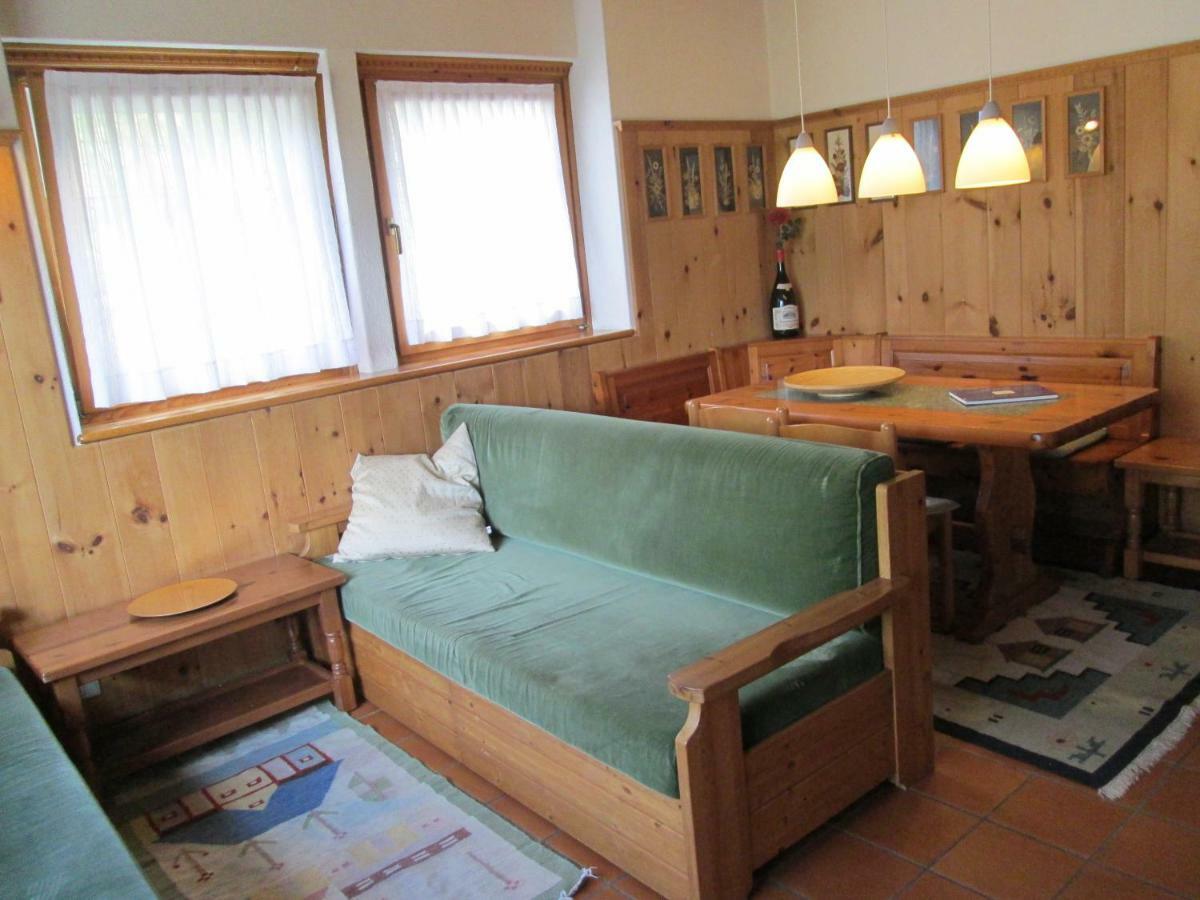Carlo Apartment