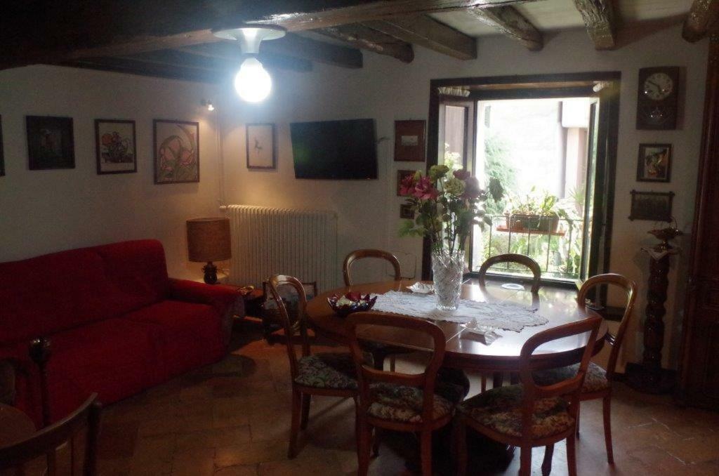 Zia Lina Bed & Breakfast Dongo