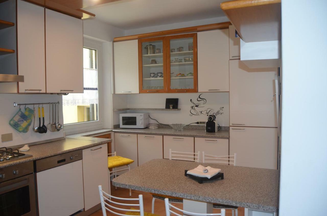 Iris Apartment *