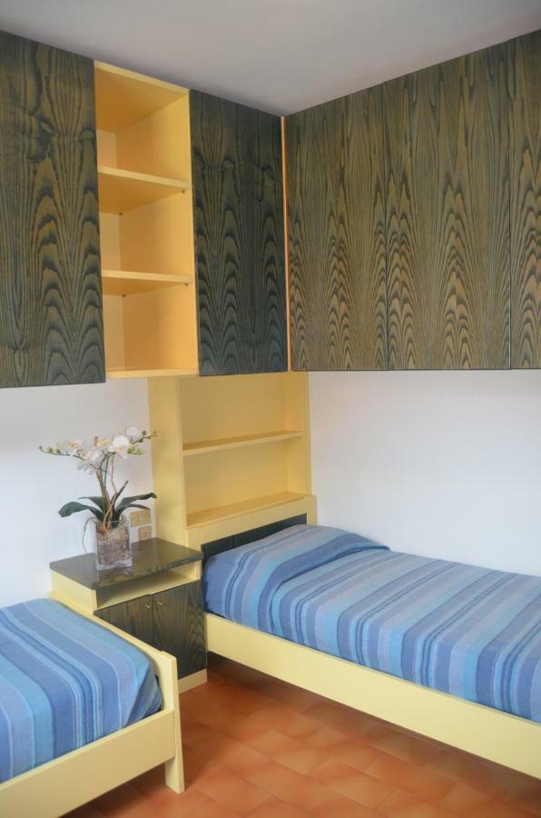 Iris Apartment
