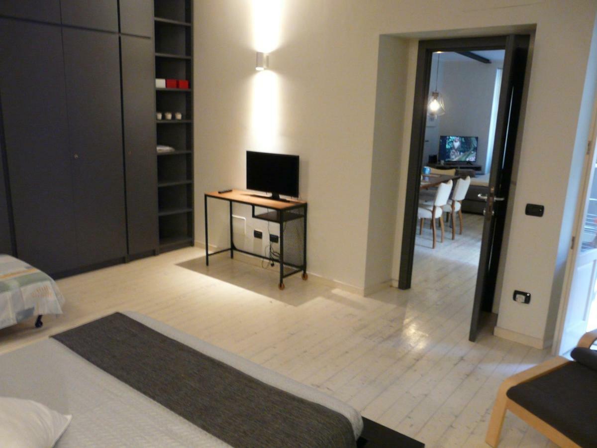Cavour5 *