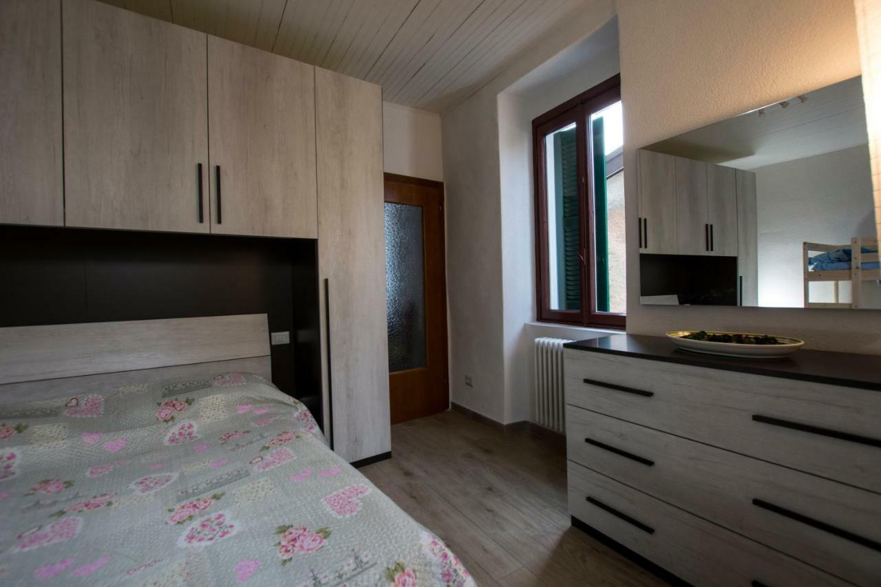 Apartment Dell'artista On Bellano