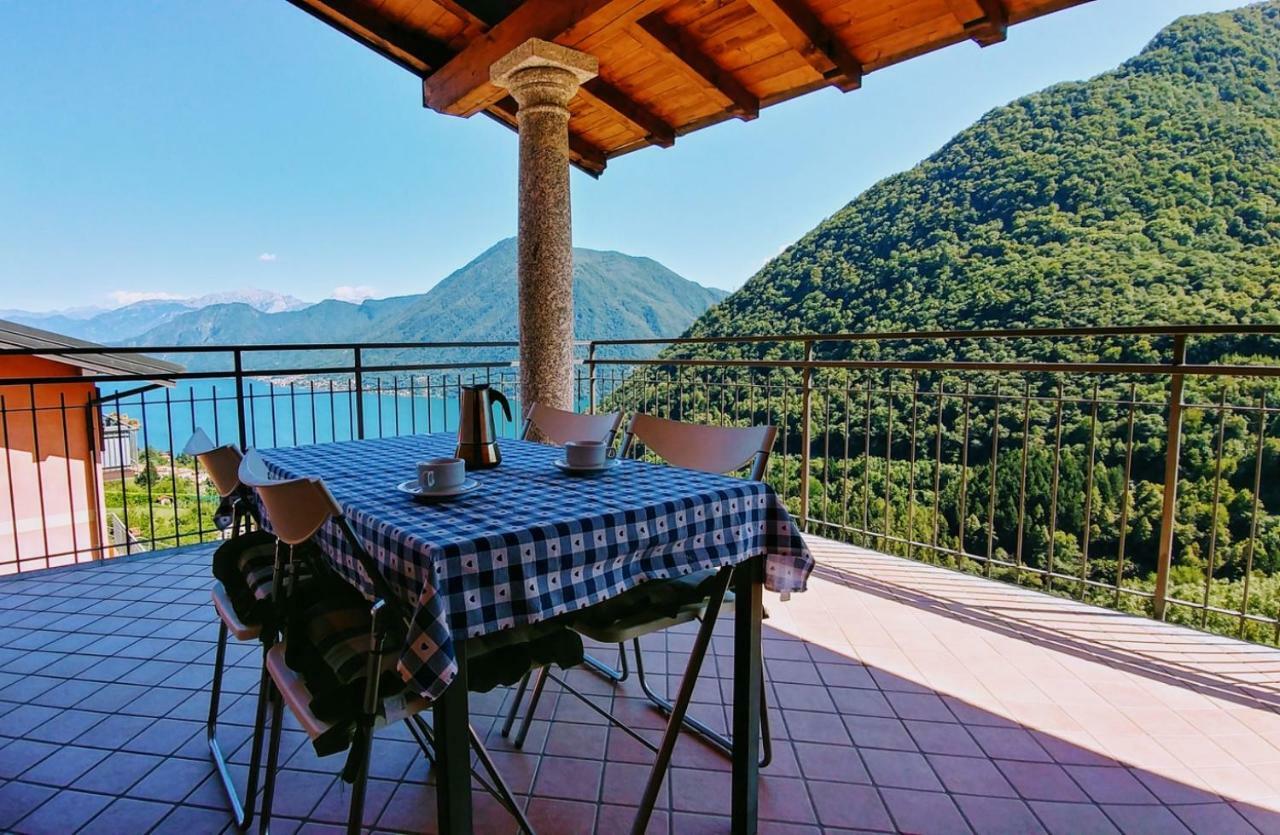 The Balcony On The Lake Dizzasco