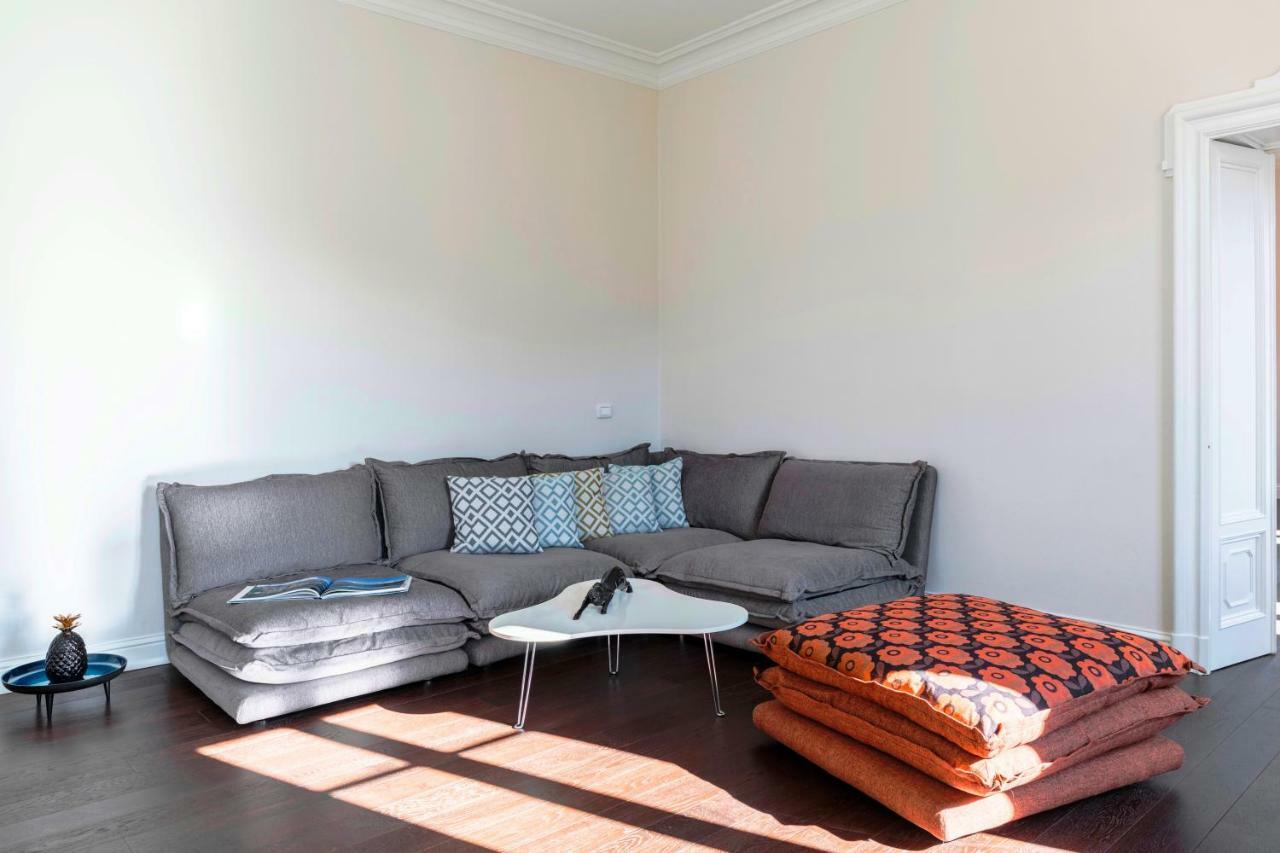 Anna Deluxe Apartment *