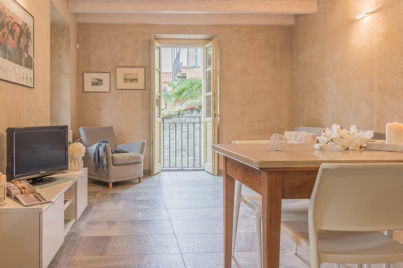 Del Duca Apartment *