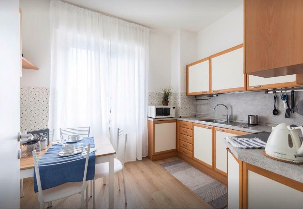 Lovely, Charming And Quiet In The Centre Air Conditioned And Free Private Garage *