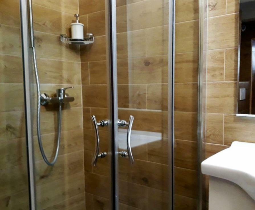 Apartment Quiet And Charming In The Centre With Air Conditioned *
