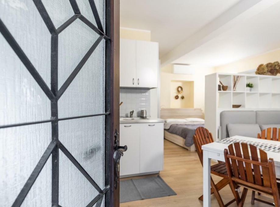 Apartment Quiet And Charming In The Centre With Air Conditioned