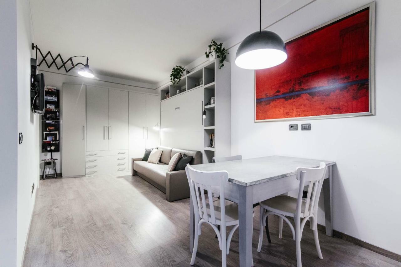 Gaia's - The House Of Travelers Apartment Como