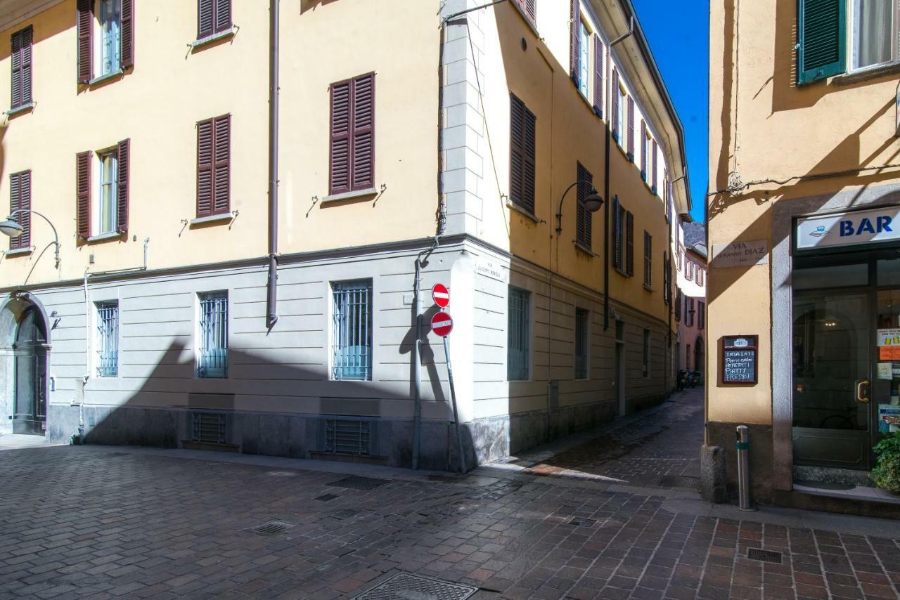 Antica Roma - The House Of Travelers * Como