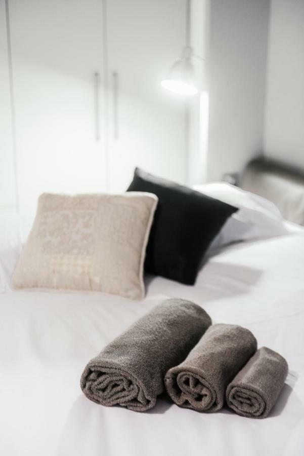 Gaia's - The House Of Travelers Apartment