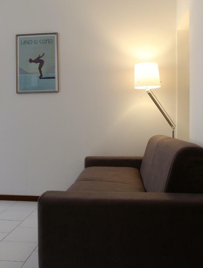 Flat Como