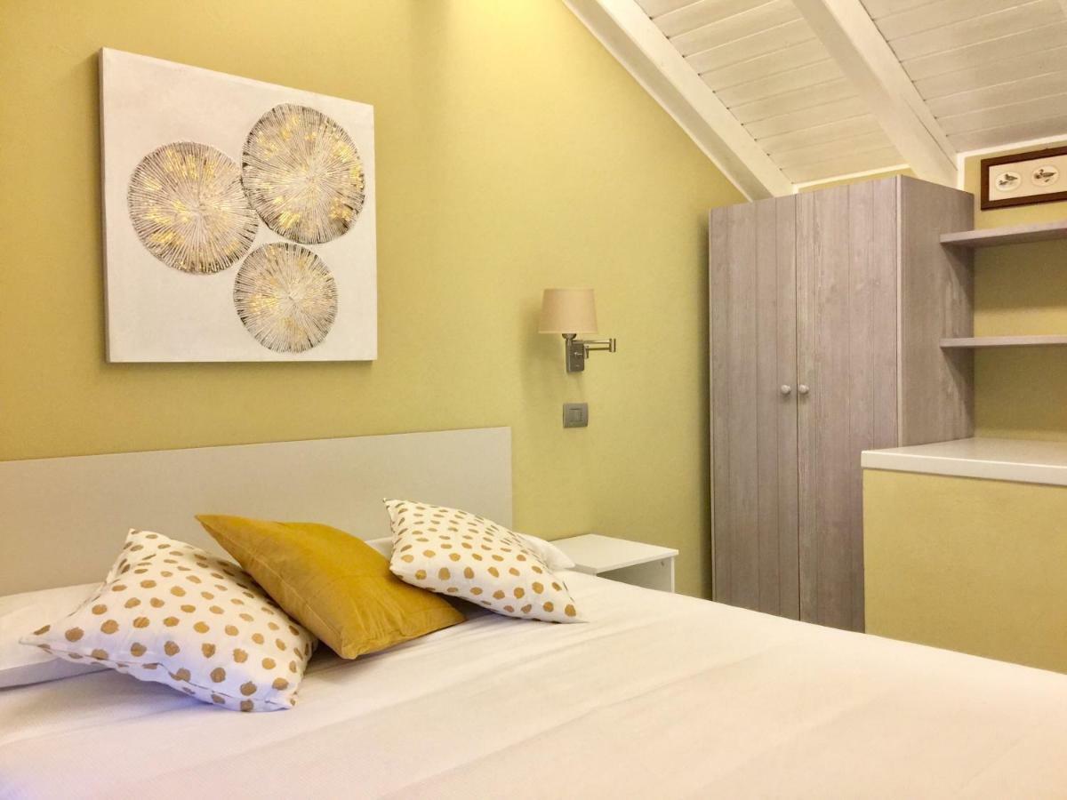 Iris 2 Di Apartment Dongo