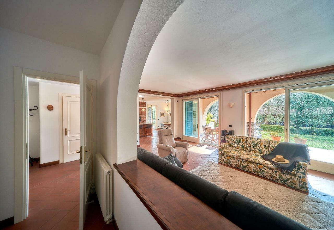 Breezeway Lierna
