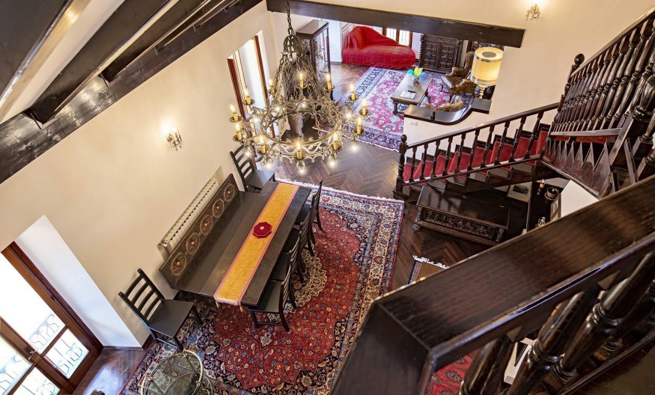Apartment Elegant Historic Large House On Lake Como Gravedona