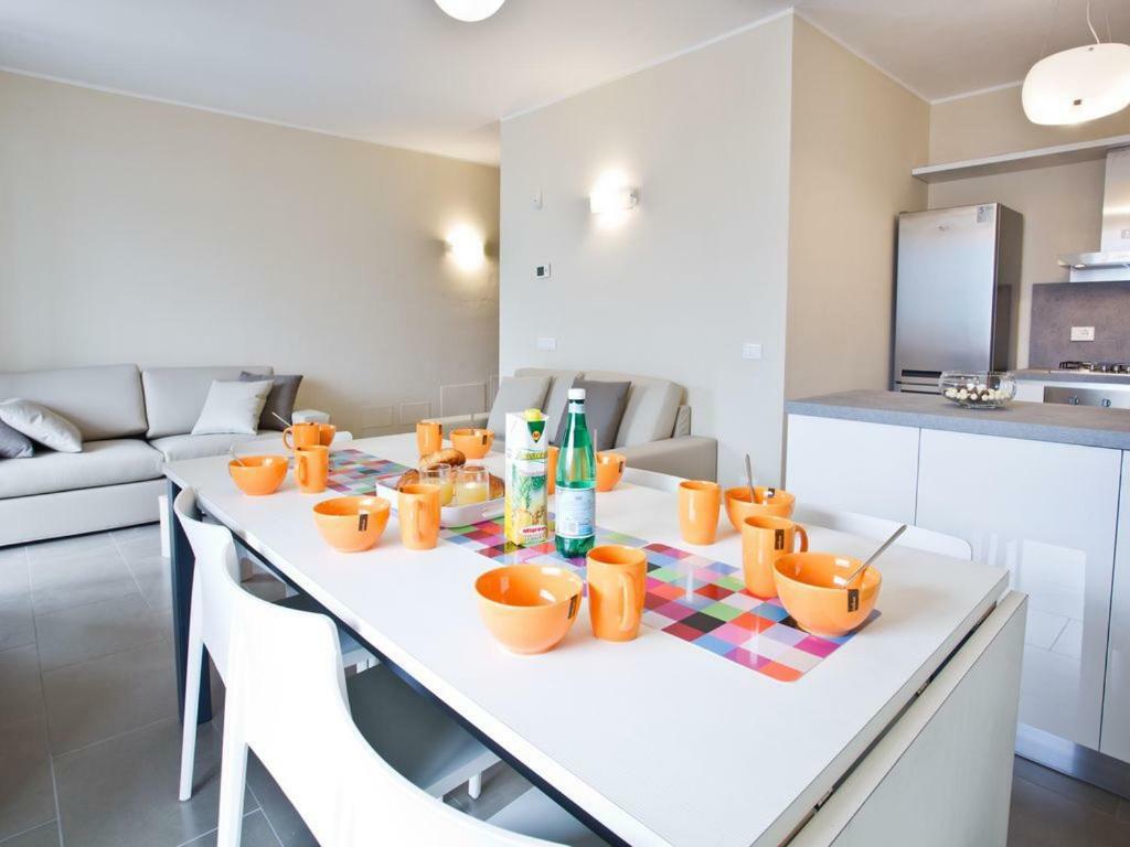 Apartment No 4-sleeps 10 By Italian *