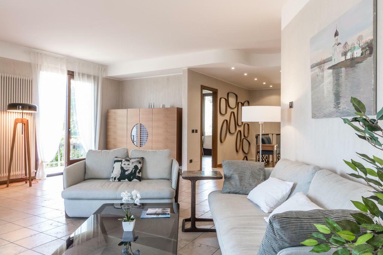 Villa La Perla - *