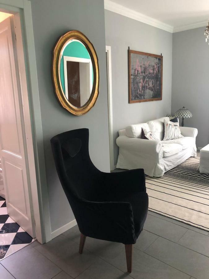 Apartment Sparkling Art Como
