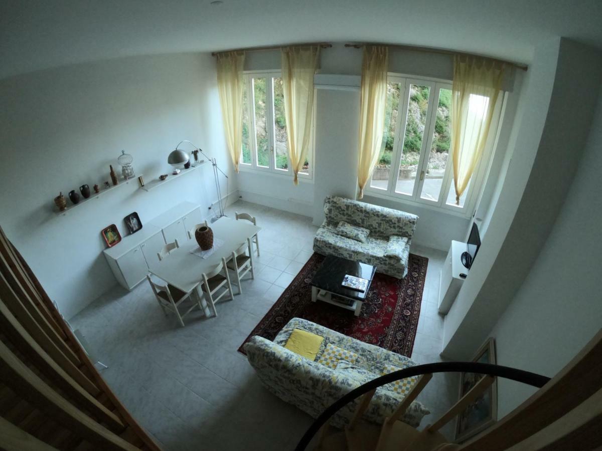 Kosmopolitan Apartment