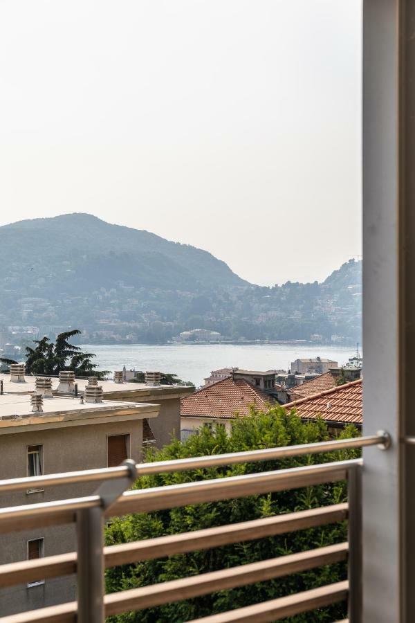 Luxury Lake View & *