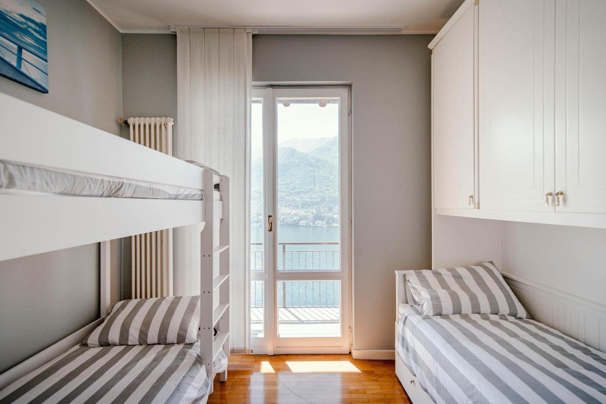 Villa Fantastica Carate Urio