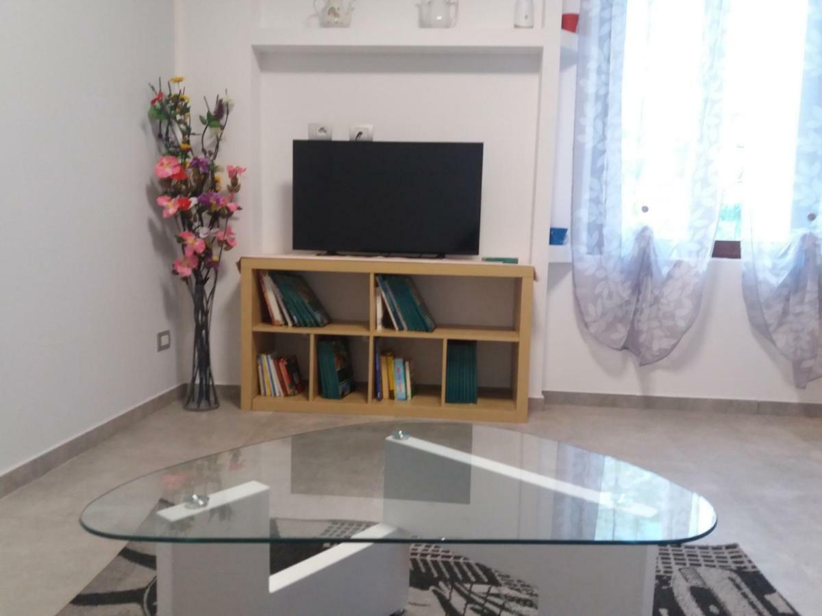 Apartment Vittoria Di Como