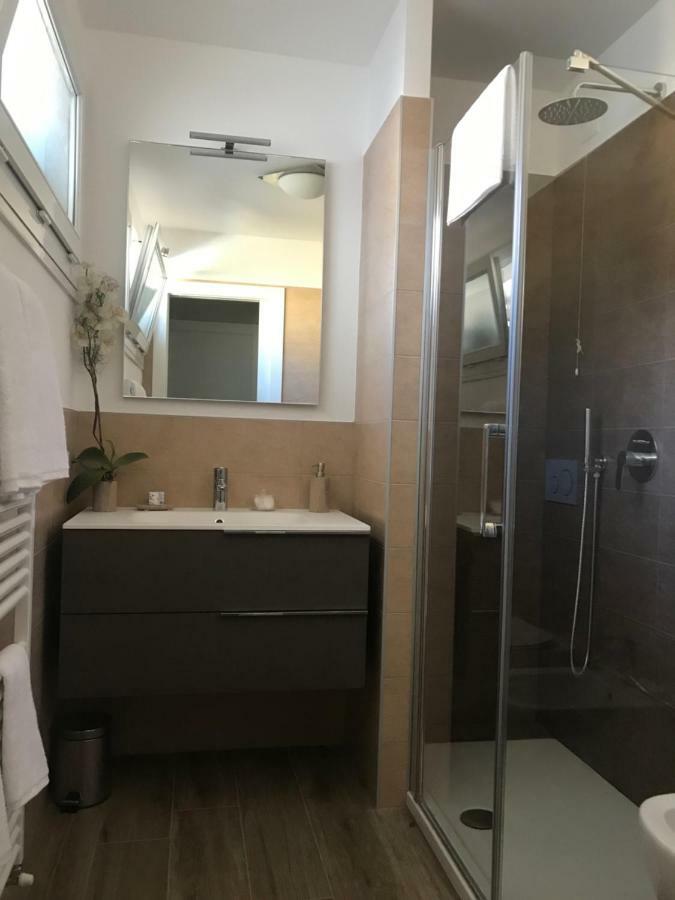 Silverhome Apartment *