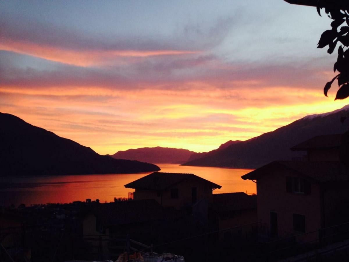Casa Turchese Con Fantastica Vista Vercana