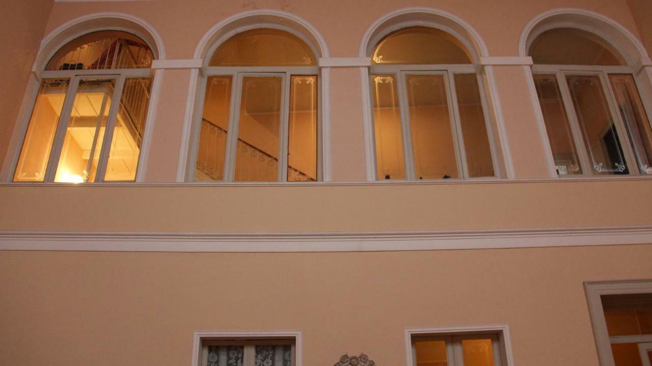 Vittoria Apartment