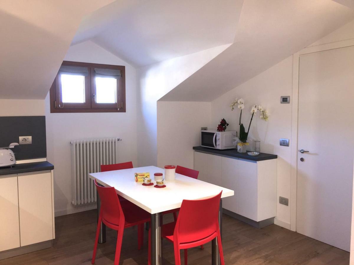 Vittoria Apartment Dongo