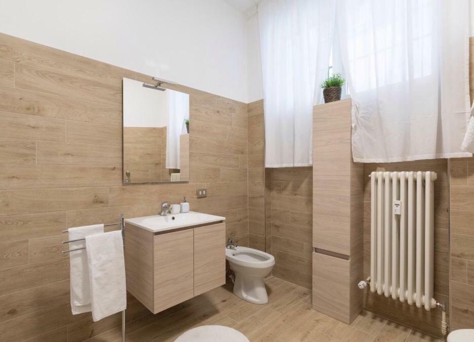 Lovely, Charming And Quiet In The Centre Air Conditioned And Free Private Garage Côme