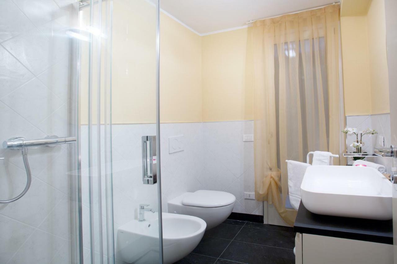 State Of The Art With 180 Degree Panoramic View, Pool And Sleeping Up To 10 Guests By Italian Como