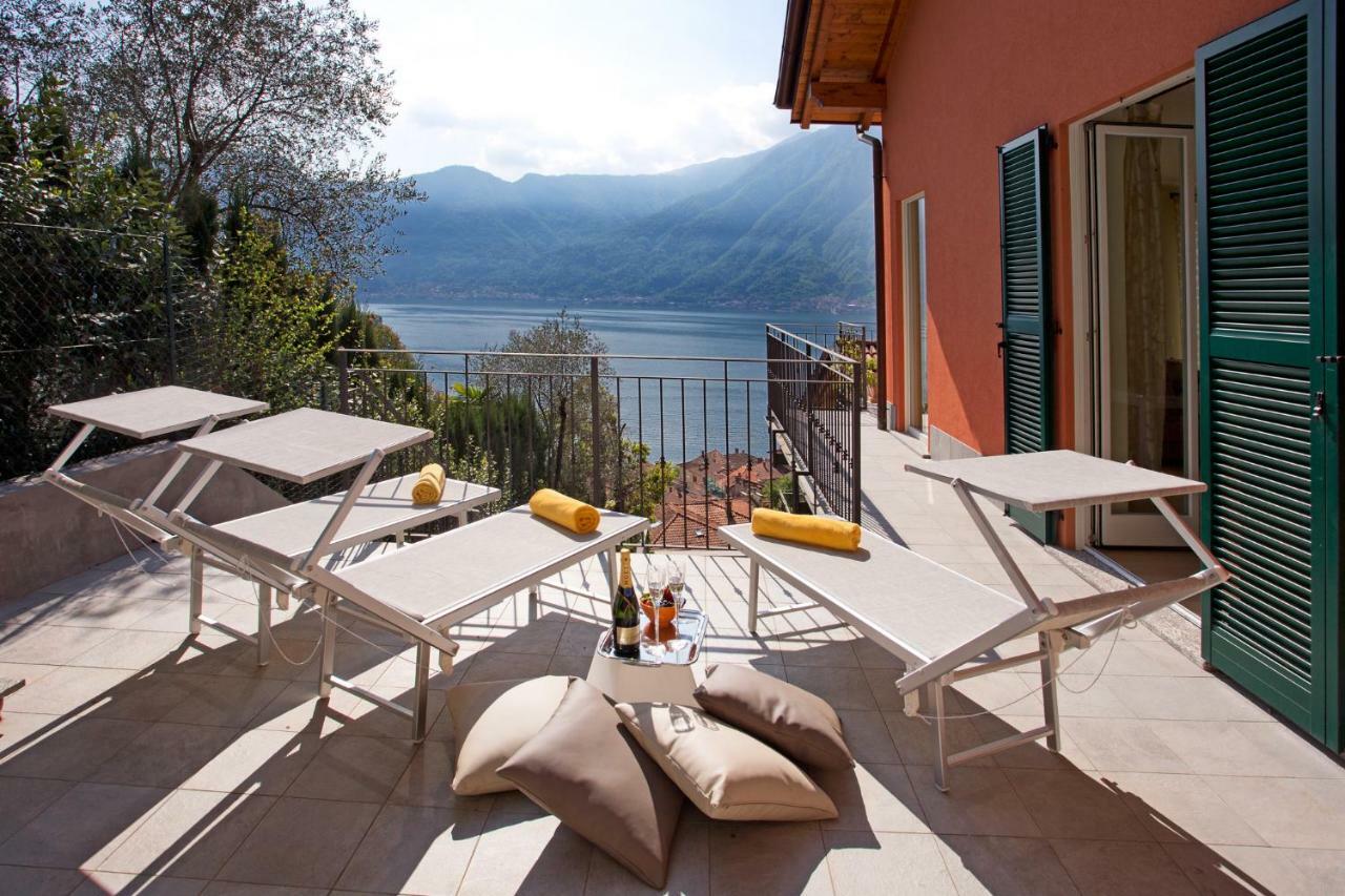 State Of The Art With 180 Degree Panoramic View, Pool And Sleeping Up To 10 Guests By Italian