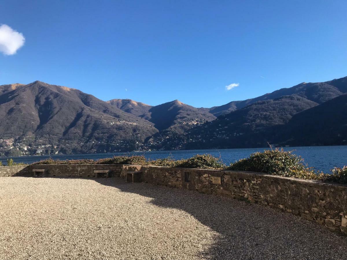 Carate 16 With Balcony & Lake View