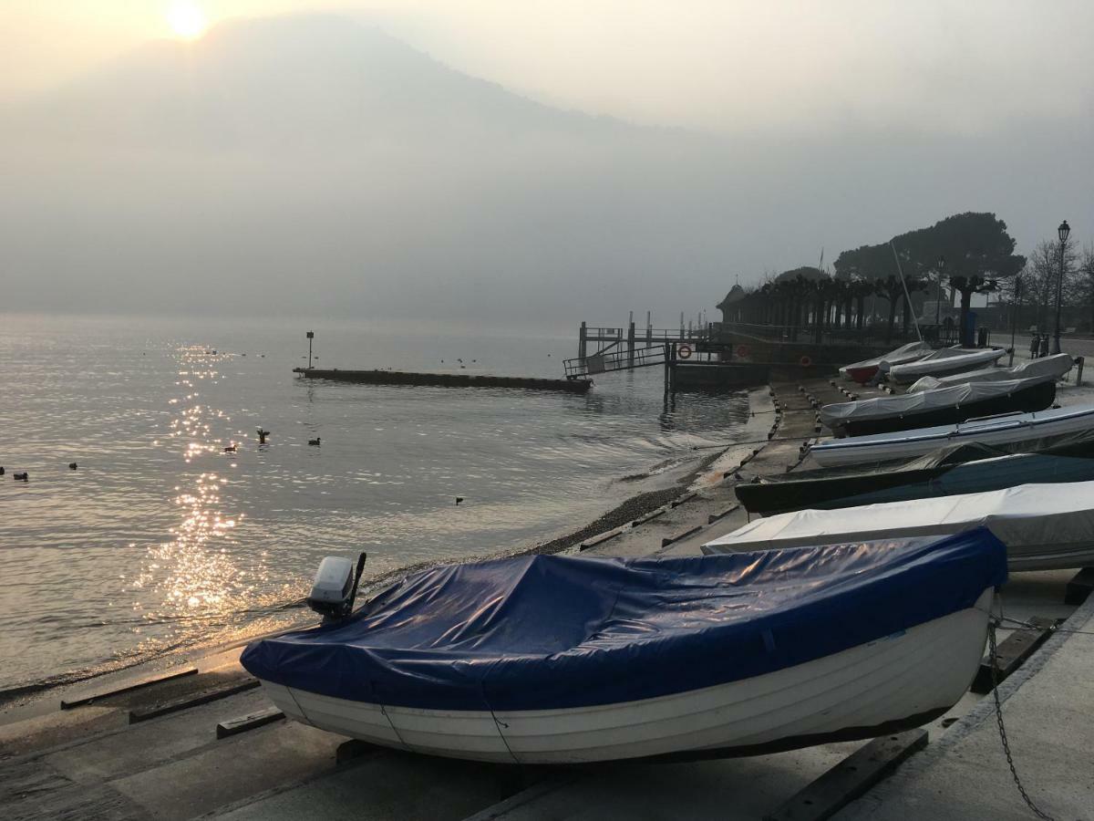 Masia Holiday Lake