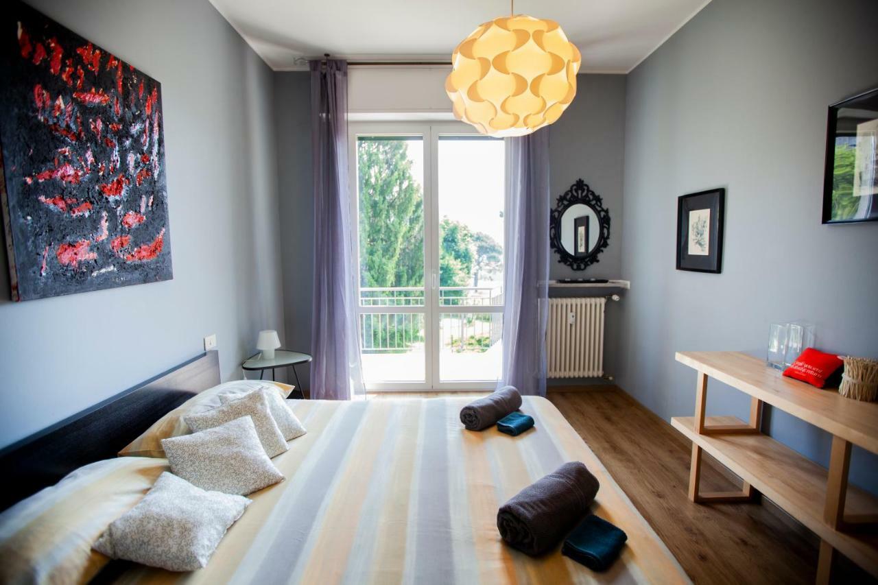 Chic And Freak Apartment Como