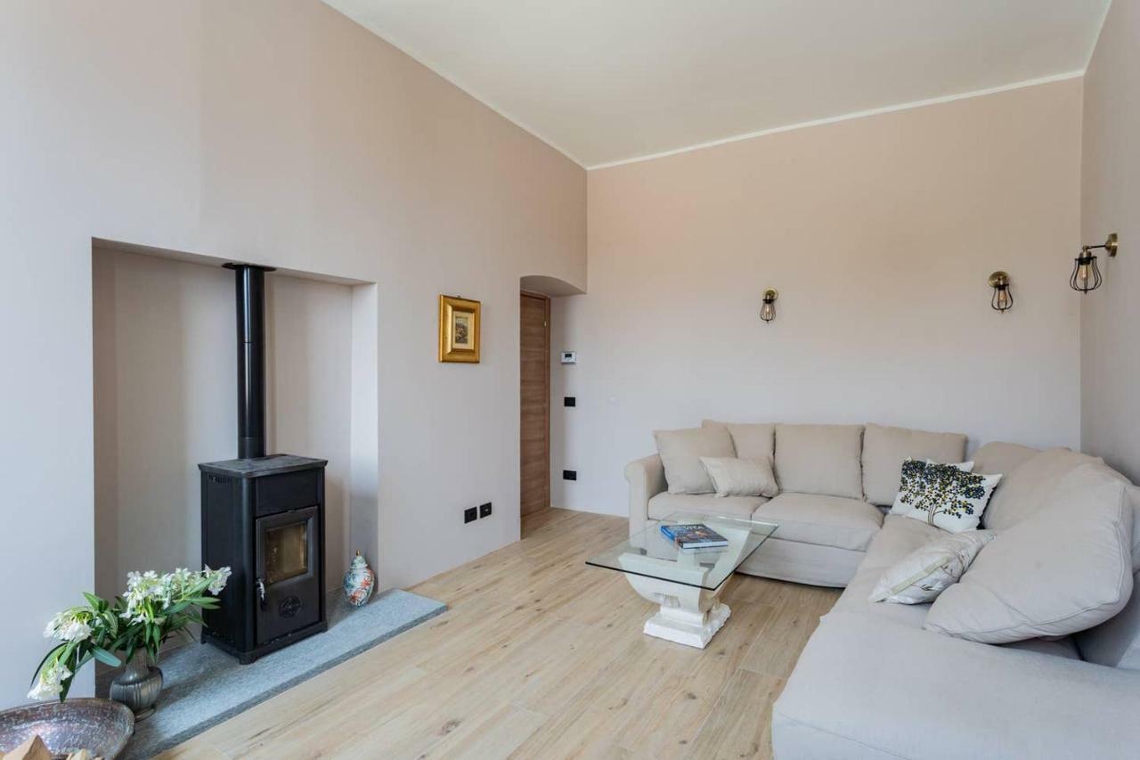 Villa Castravalva By Rent All Como *