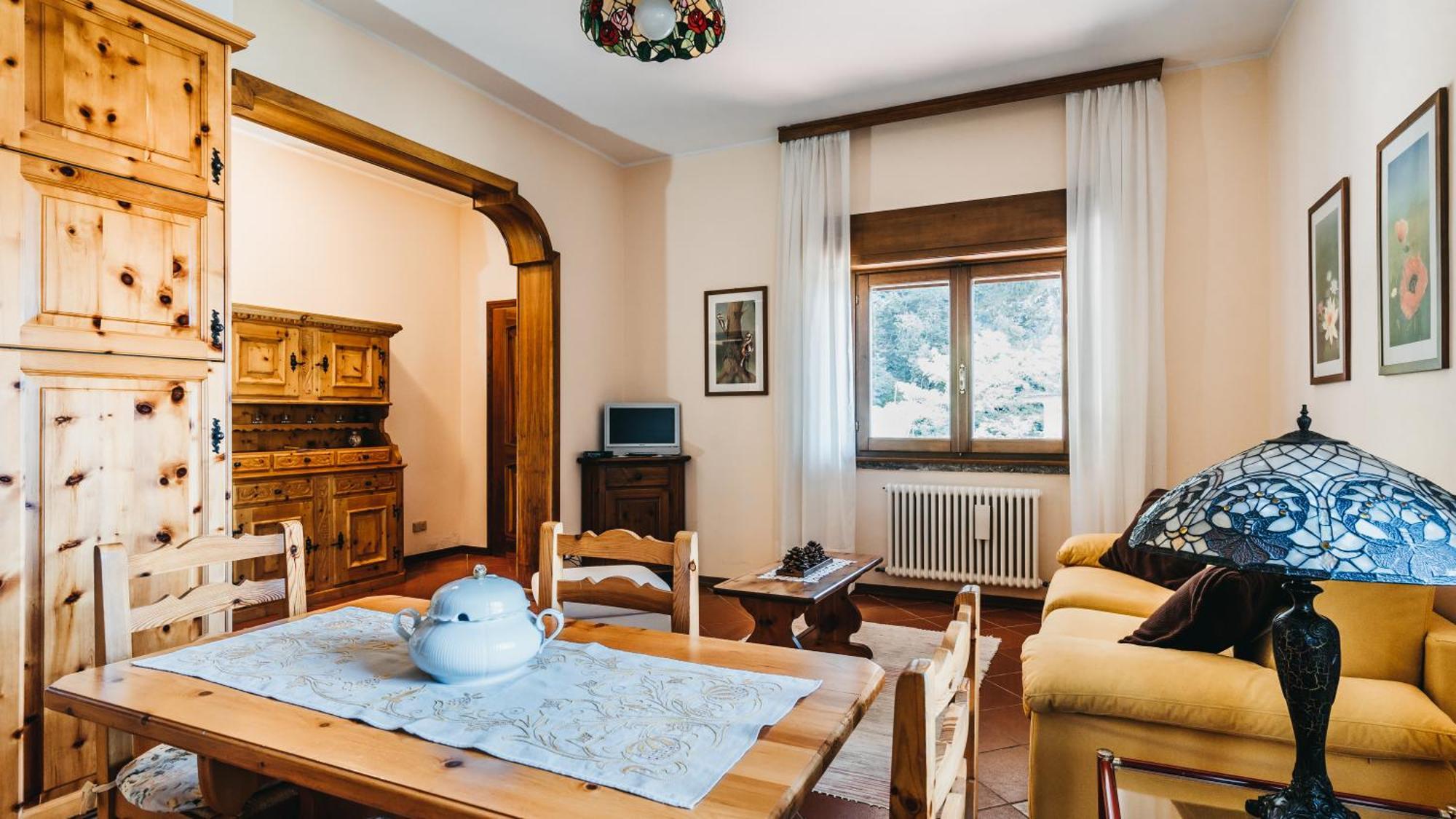 Villa Dervio Dervio