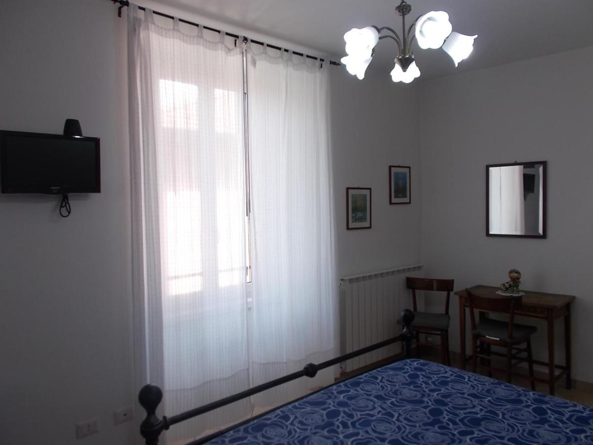 Bed & Breakfast Zia Lina Dongo